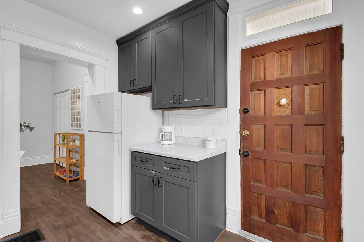 Modern European 1Br Near Dt-Historic St Apartment Кълъмбъс Екстериор снимка